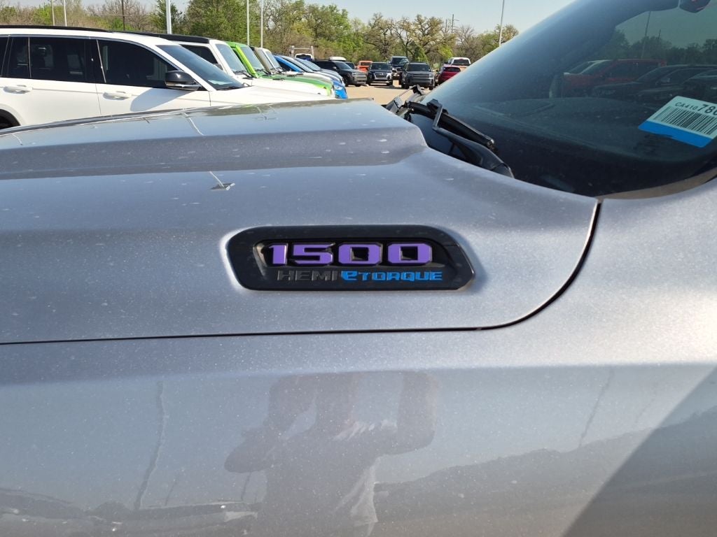 2021 RAM 1500 Big Horn/Lone Star Crew Cab 4x4 Night Edition w/5.7L Hemi eTorque