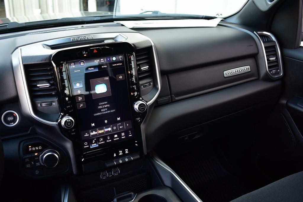 2026 RAM 1500 Big Horn/Lone Star Crew Cab 4x4 Night Edition w/5.7L Hemi