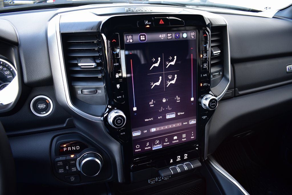 2026 RAM 1500 Big Horn/Lone Star Crew Cab 4x4 Night Edition w/5.7L Hemi