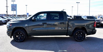 2026 RAM 1500 Big Horn/Lone Star Crew Cab 4x4 Night Edition w/5.7L Hemi
