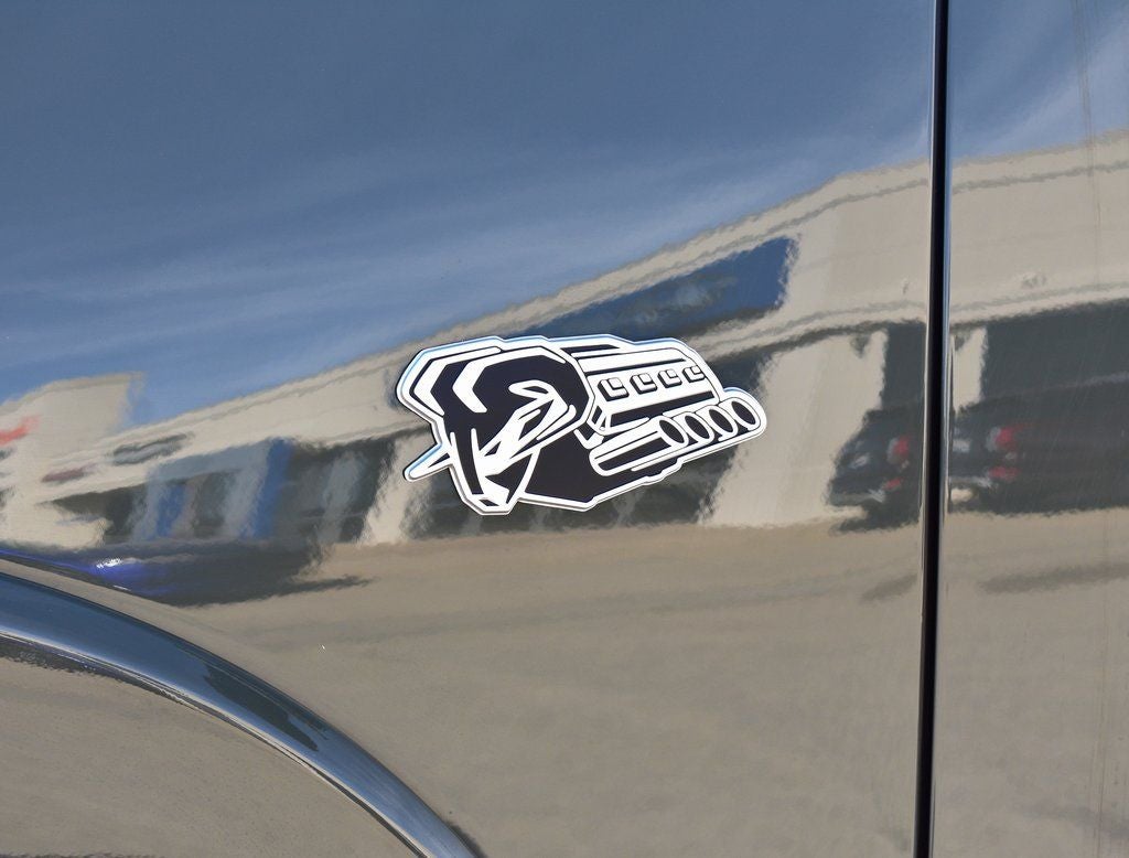 2026 RAM 1500 Big Horn/Lone Star Crew Cab 4x4 Night Edition w/5.7L Hemi