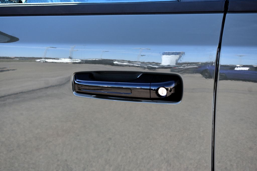 2026 RAM 1500 Big Horn/Lone Star Crew Cab 4x4 Night Edition w/5.7L Hemi