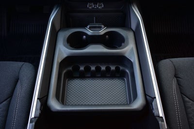 2026 RAM 1500 Big Horn/Lone Star Crew Cab 4x4 Night Edition w/5.7L Hemi