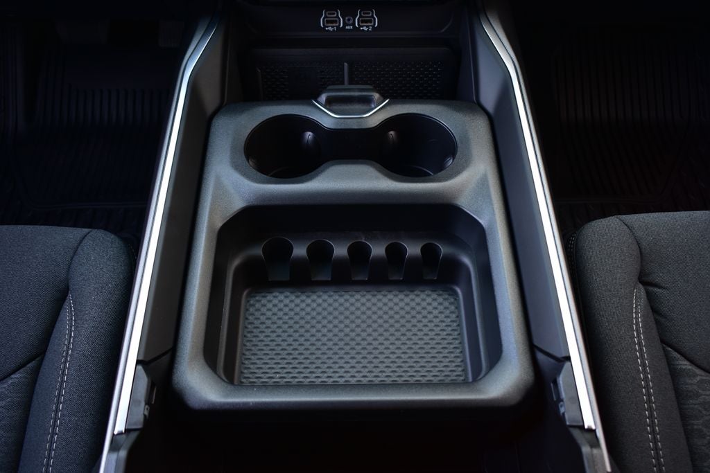 2026 RAM 1500 Big Horn/Lone Star Crew Cab 4x4 Night Edition w/5.7L Hemi