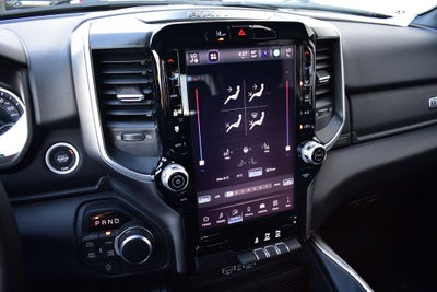 2026 RAM 1500 Big Horn/Lone Star Crew Cab 4x4 Night Edition w/5.7L Hemi