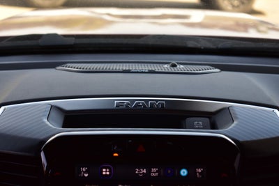 2026 RAM 1500 Big Horn/Lone Star Crew Cab 4x4 Night Edition w/5.7L Hemi
