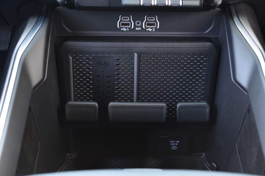 2026 RAM 1500 Big Horn/Lone Star Crew Cab 4x4 Night Edition w/5.7L Hemi