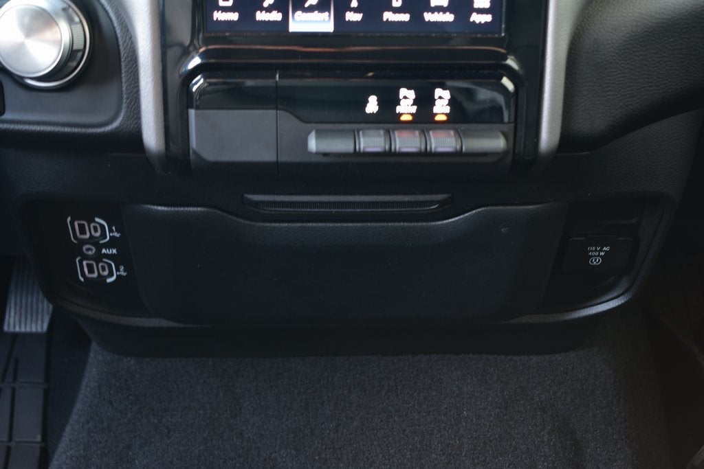 2025 RAM 1500 Laramie Crew Cab 4x4