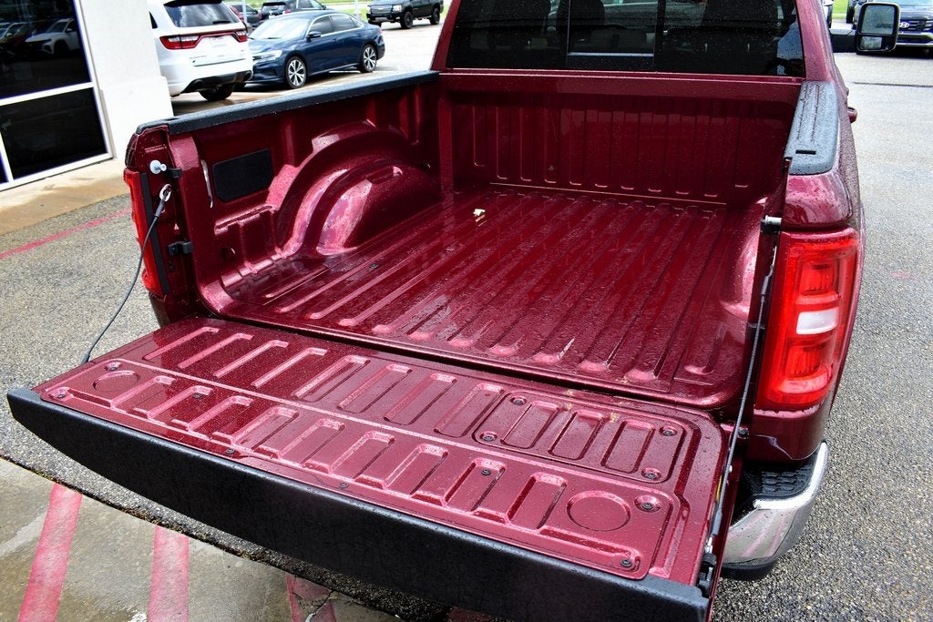 2025 RAM 1500 Laramie Crew Cab 4x4 5'7" Box