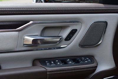 2025 RAM 1500 Laramie Crew Cab 4x4 5'7" Box