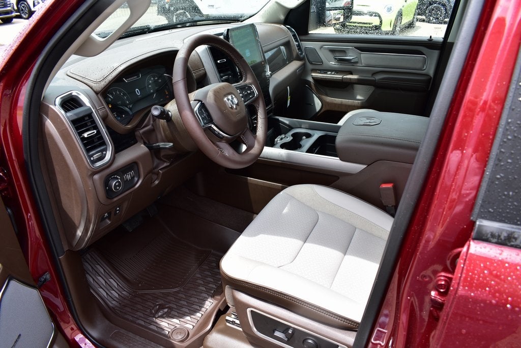 2025 RAM 1500 Laramie Crew Cab 4x4 5'7" Box