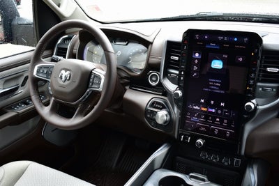 2025 RAM 1500 Laramie Crew Cab 4x4 5'7" Box