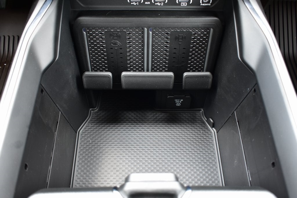 2025 RAM 1500 Laramie Crew Cab 4x4 5'7" Box