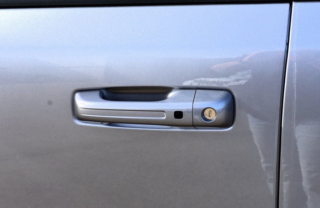 2023 RAM 1500 Laramie Crew Cab 4x4 w/5.7L Hemi