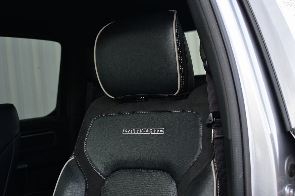 2023 RAM 1500 Laramie Crew Cab 4x4 w/5.7L Hemi