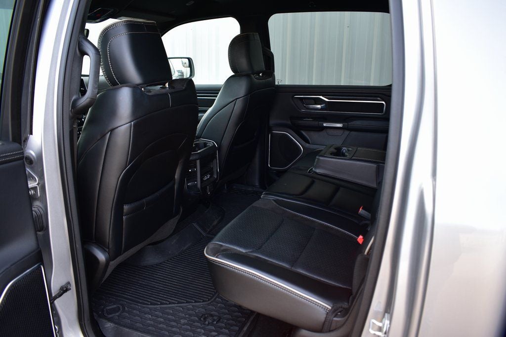 2023 RAM 1500 Laramie Crew Cab 4x4 w/5.7L Hemi