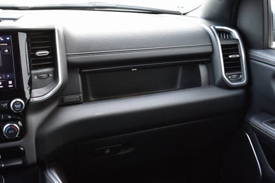 2023 RAM 1500 Laramie Crew Cab 4x4 w/5.7L Hemi