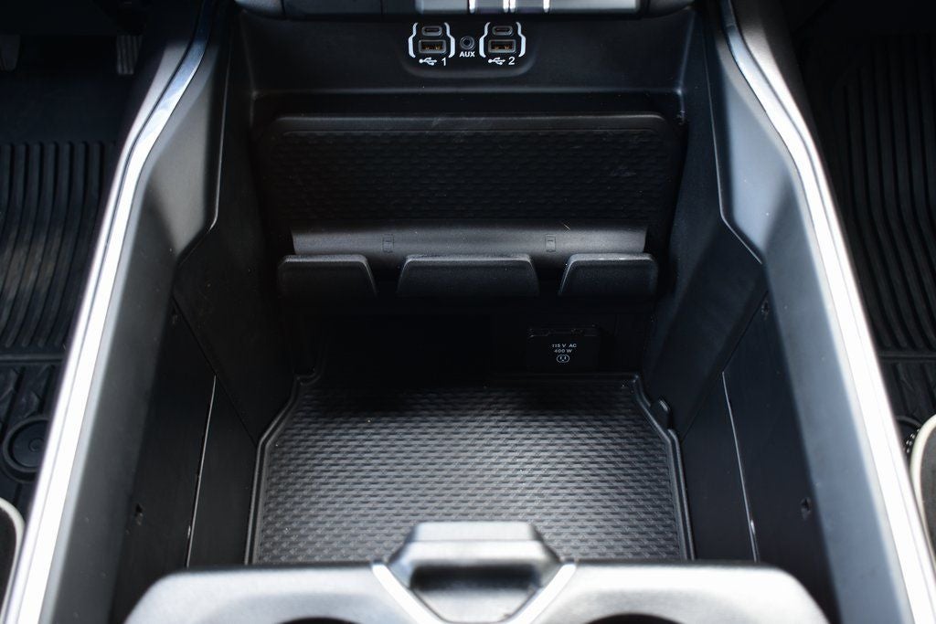 2023 RAM 1500 Laramie Crew Cab 4x4 w/5.7L Hemi