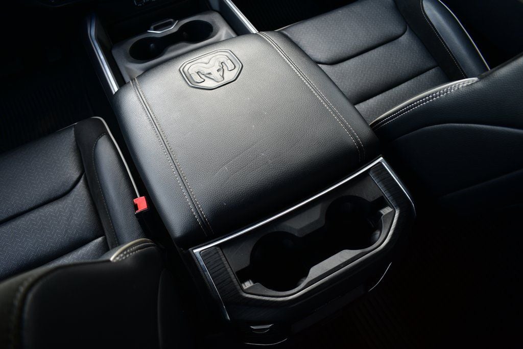 2023 RAM 1500 Laramie Crew Cab 4x4 w/5.7L Hemi