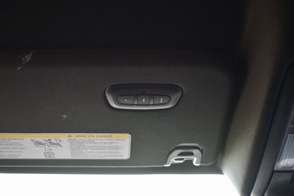 2023 RAM 1500 Laramie Crew Cab 4x4 w/5.7L Hemi