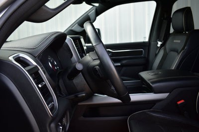 2023 RAM 1500 Laramie Crew Cab 4x4 w/5.7L Hemi