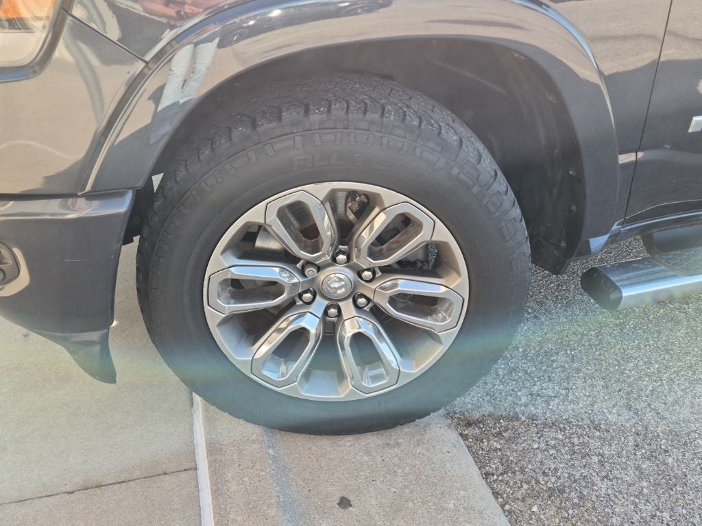 2019 RAM 1500 Laramie Sport Crew Cab 4x4