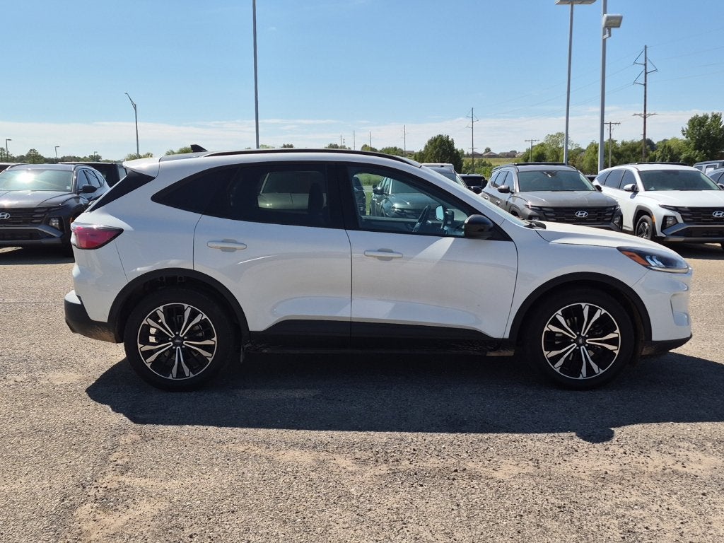 2021 Ford Escape SE