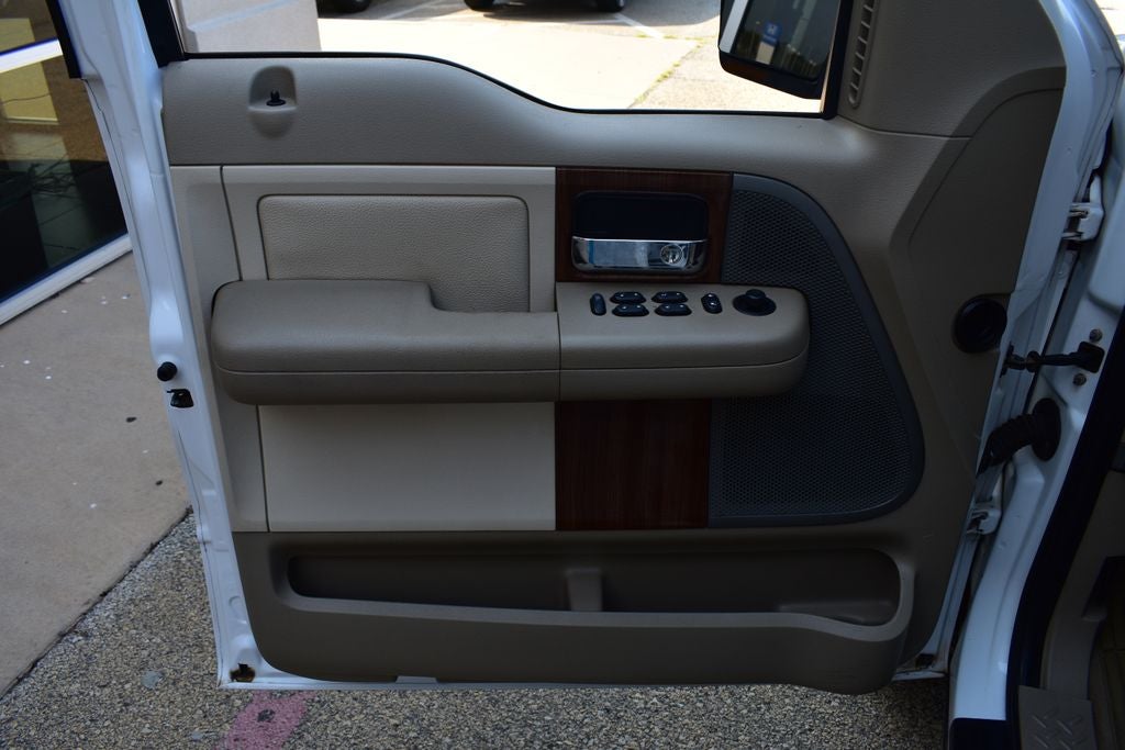 2004 Ford F-150 Lariat