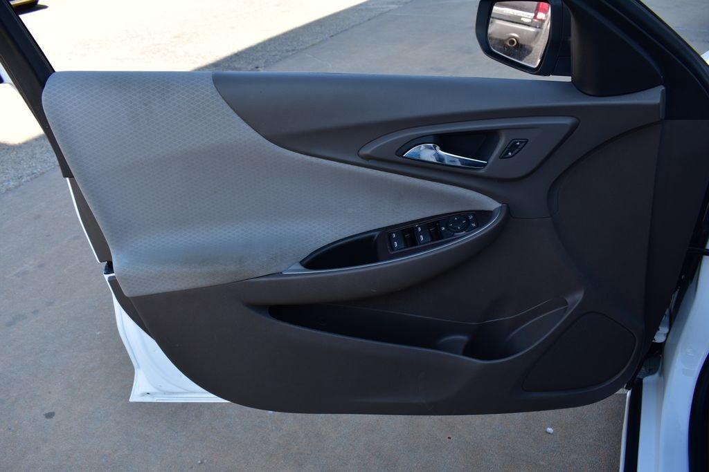 2018 Chevrolet Malibu LS 1FL