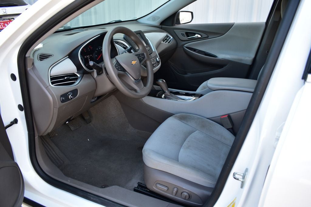 2018 Chevrolet Malibu LS 1FL