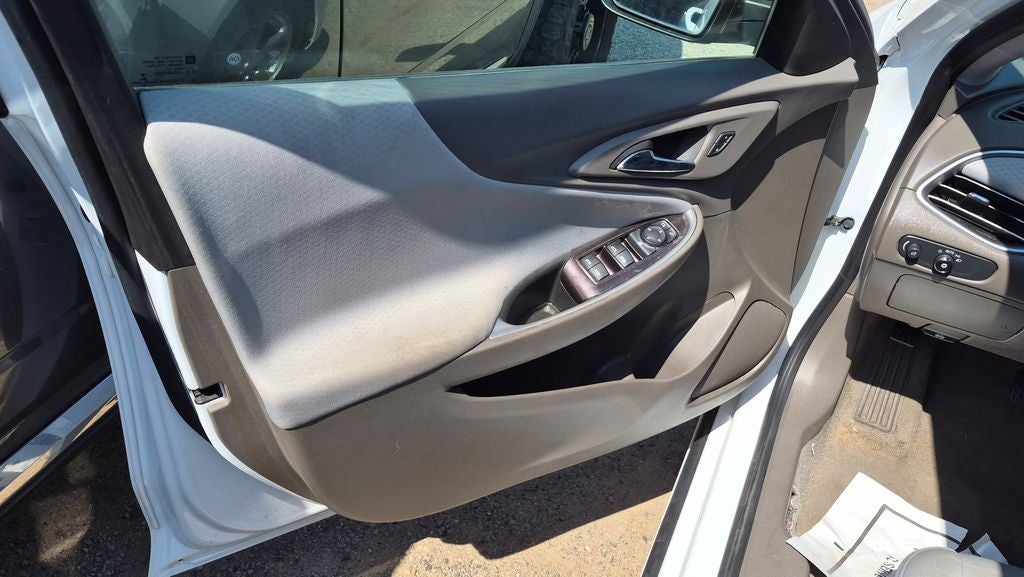 2018 Chevrolet Malibu LS 1FL