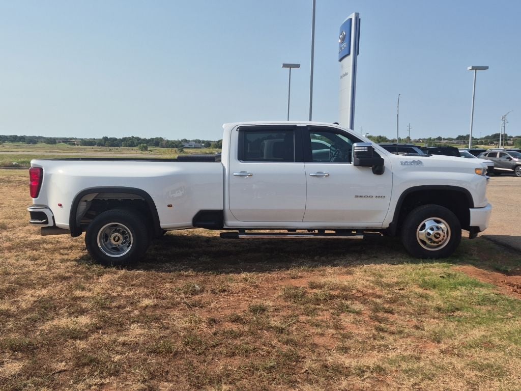 2022 Chevrolet Silverado 3500HD High Country