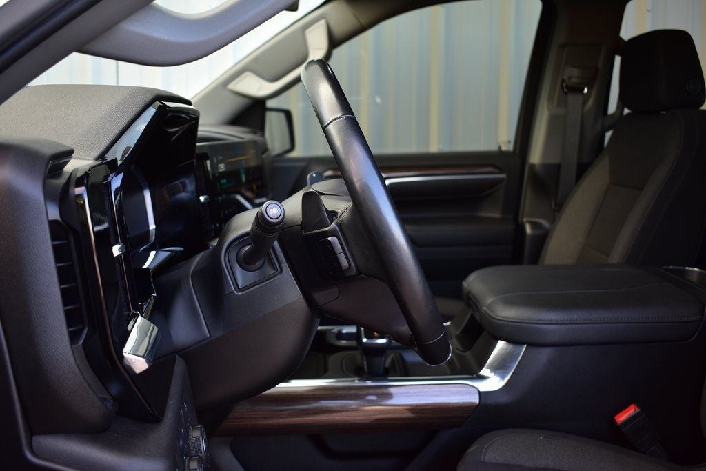 2025 Chevrolet Silverado 1500 LT Z71 Crew Cab 4x4