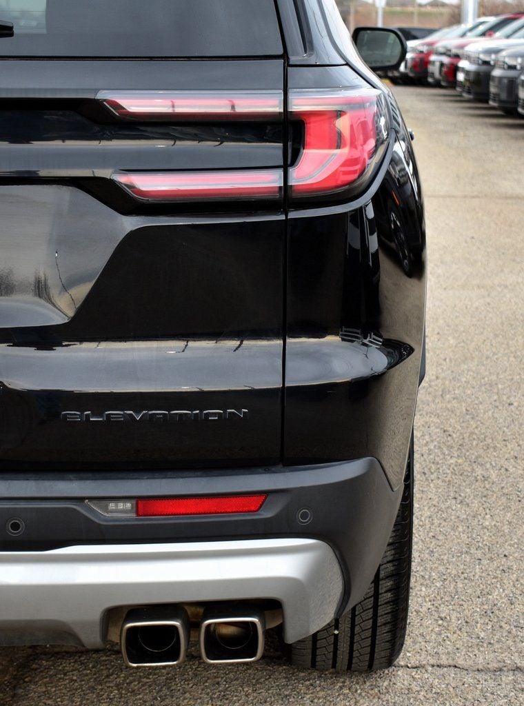 2024 GMC Acadia Elevation