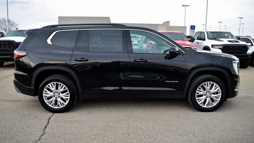 2024 GMC Acadia Elevation