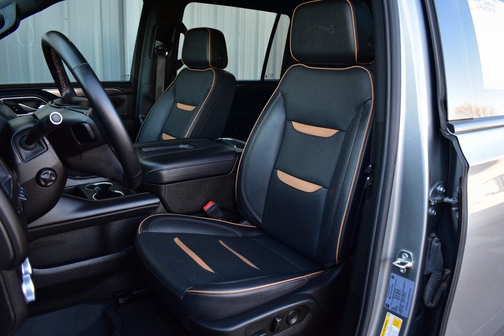 2023 GMC Yukon XL AT4