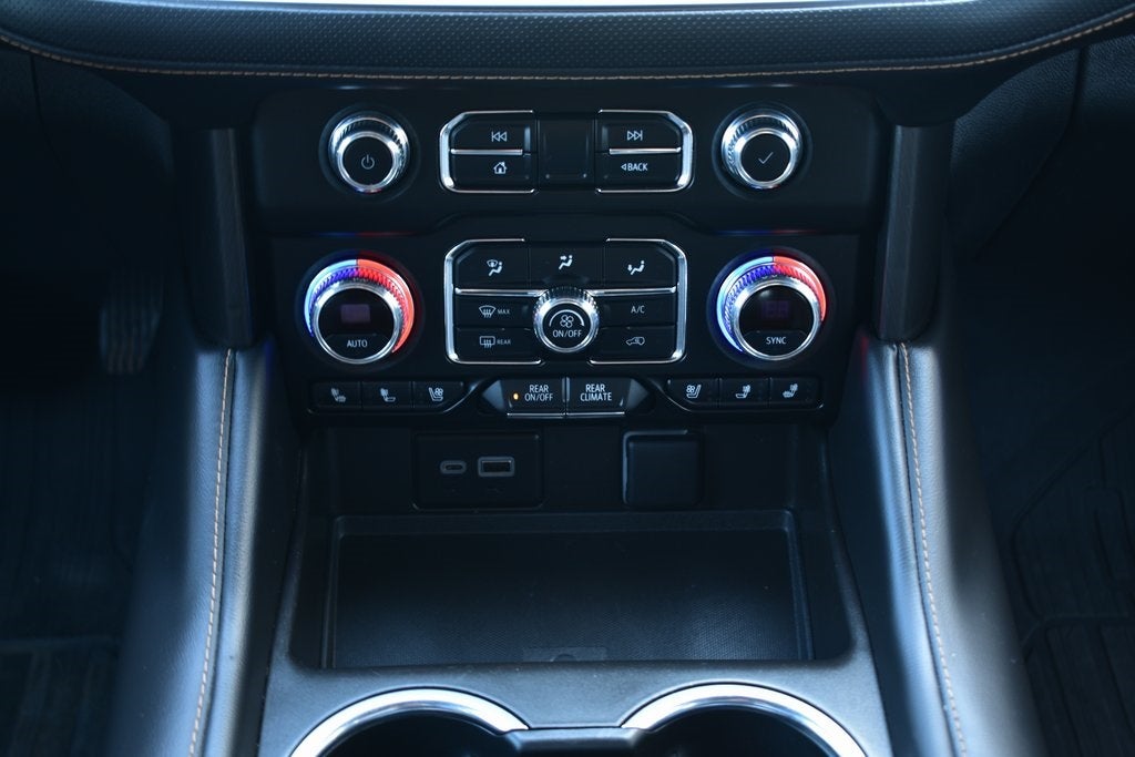 2023 GMC Yukon XL AT4