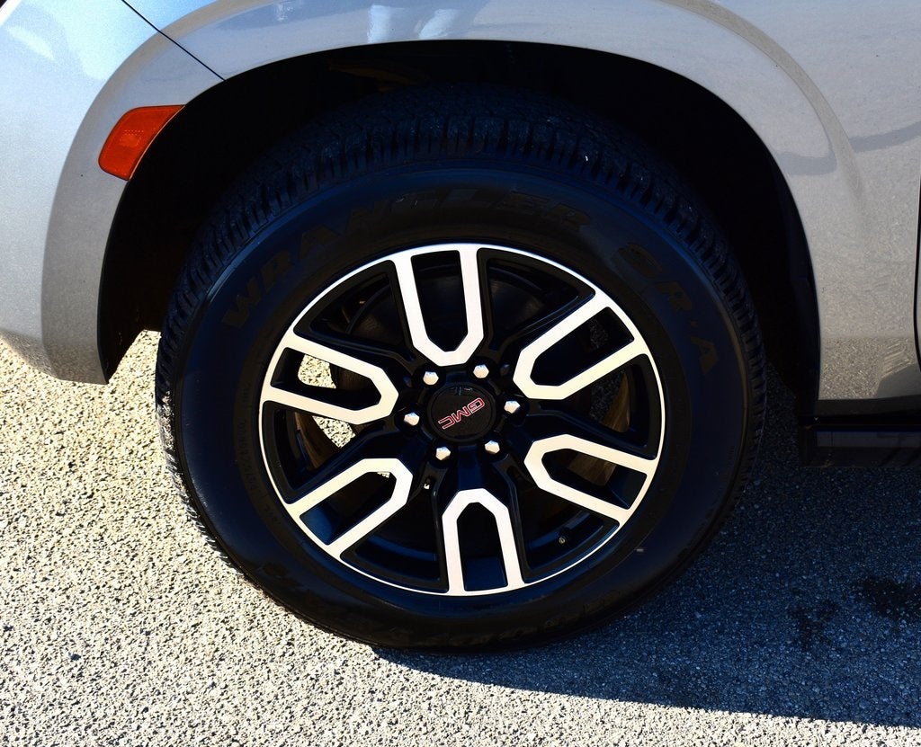 2023 GMC Yukon XL AT4