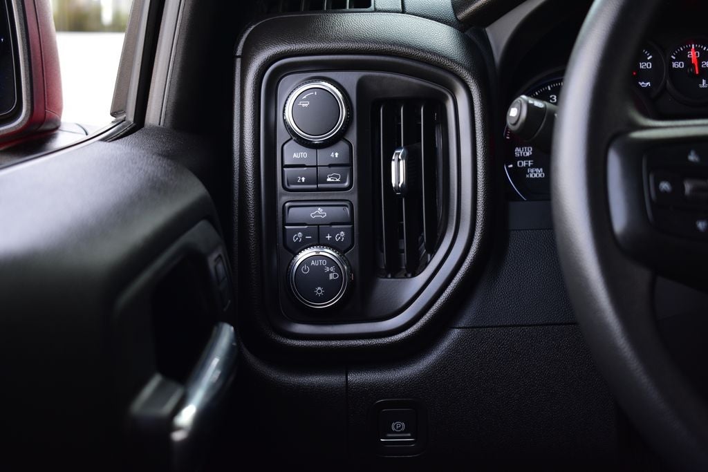 2024 GMC Sierra 1500 Pro Crew Cab 4x4 Graphite Edition