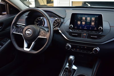 2022 Nissan Altima 2.5 SR