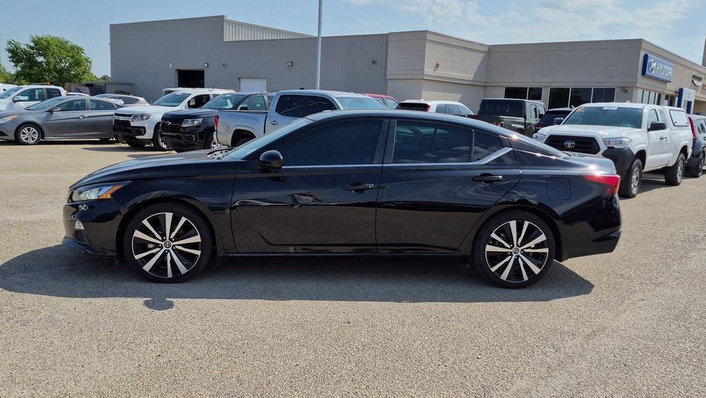 2022 Nissan Altima 2.5 SR