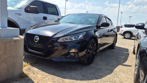 2022 Nissan Altima 2.5 SR