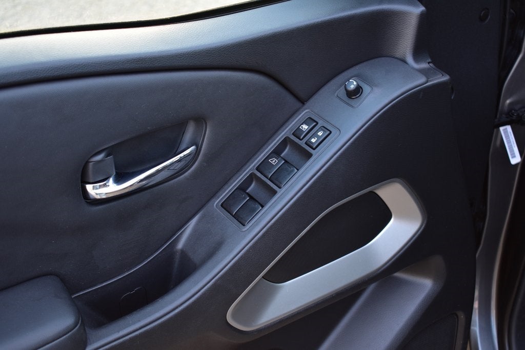 2022 Nissan Frontier SV Crew Cab 4x4