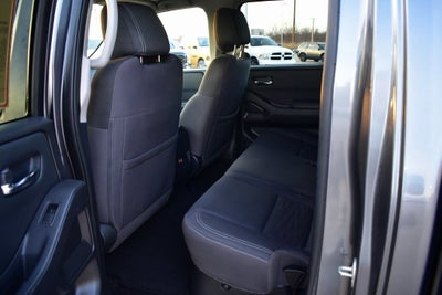 2022 Nissan Frontier SV Crew Cab 4x4