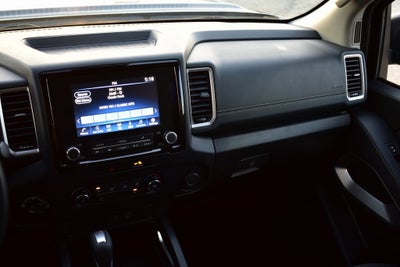 2022 Nissan Frontier SV Crew Cab 4x4