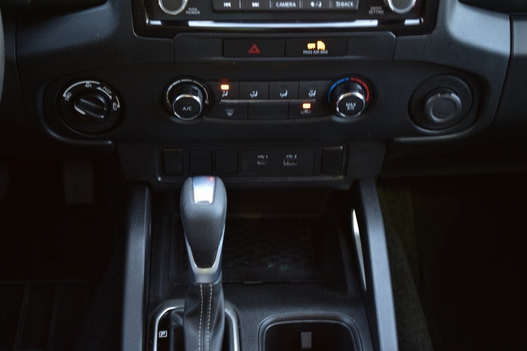 2022 Nissan Frontier SV Crew Cab 4x4