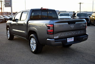 2022 Nissan Frontier SV Crew Cab 4x4