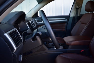 2022 Volkswagen Atlas 3.6L V6 SE w/Technology AWD