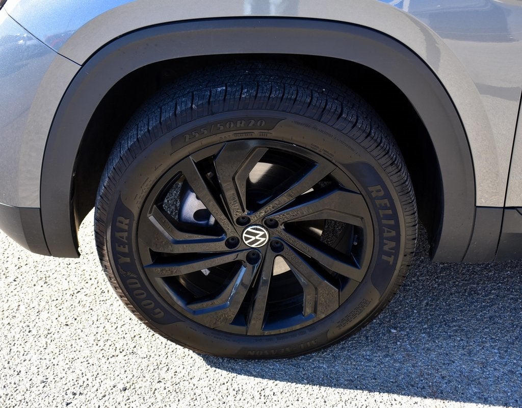 2022 Volkswagen Atlas 3.6L V6 SE w/Technology AWD