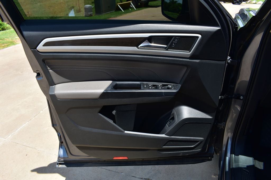 2021 Volkswagen Atlas 3.6L V6 SE w/Technology